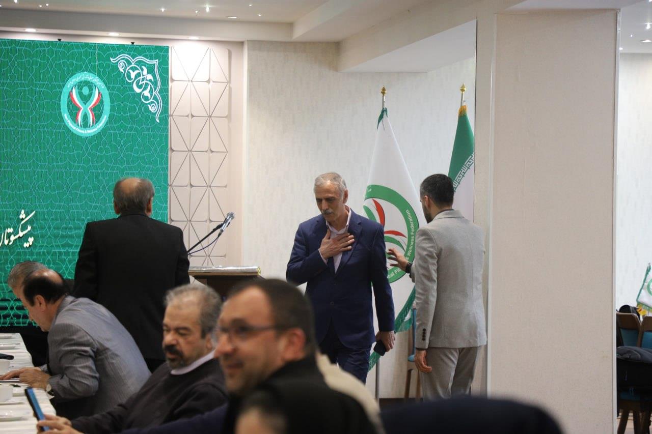گزارش تصویری گردهمایی صمیمانه جمعی از پیشکسوتان اثرگذار در توسعه آمادگی جسمانی کشور (آذرماه ۱۴۰۴) 9