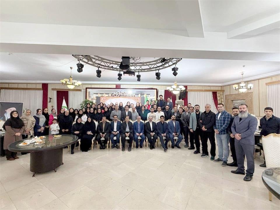 آیین تجلیل از قهرمانان فدراسیون آمادگی جسمانی و تندرستی برگزار شد/ پایان دوره اخلاق حرفه ای و منش پهلوانی و طرح تربیتی فرهنگی هما