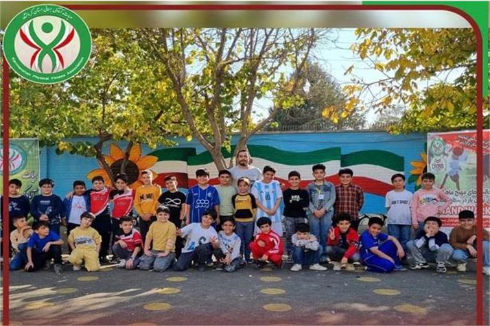 گرامیداشت روز دانش‌آموز در دبستان کانون و مشاوره کرمانشاه